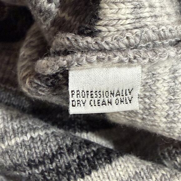 St John Sport Sweater Womens Stripe Fringe Ombre Gray Size Small Old Money Lux - Picture 4 of 8